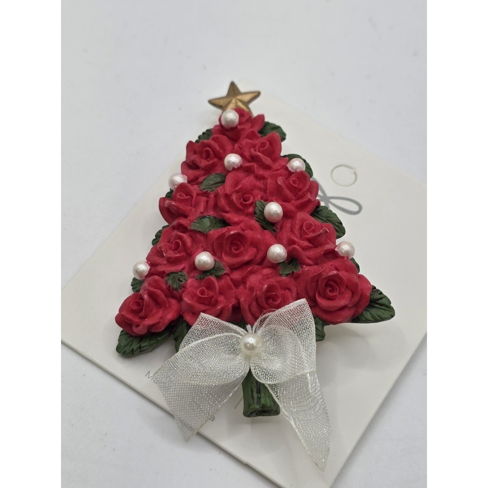 Avon Christmas Red Roses Tree Brooch with Pin Back